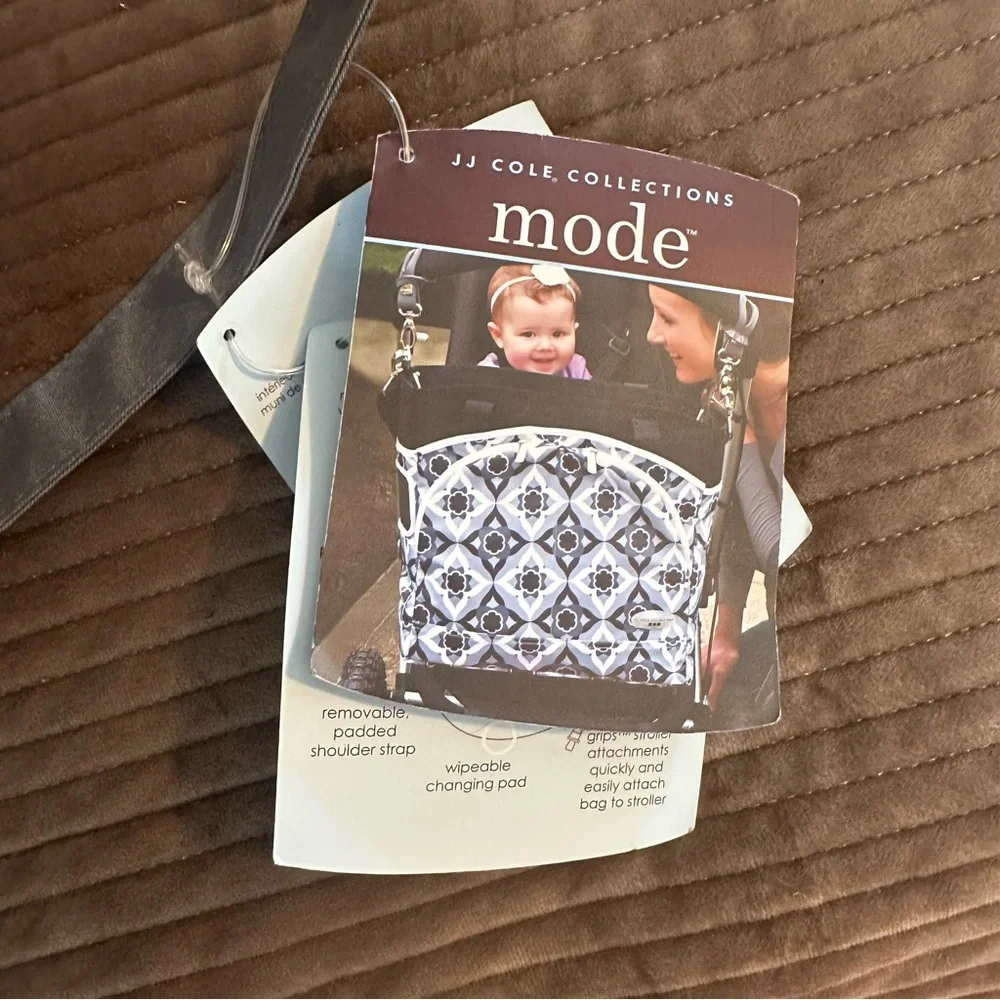JJ Cole Collections Mode Mixed Leaf Diaper Tote Bag